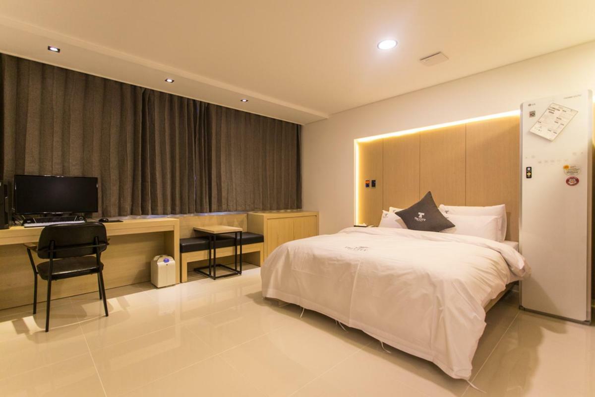 The City Hotel Jeonju Dış mekan fotoğraf